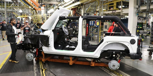 Third-generation Jeep Wrangler production ends to make way for new pickup |  Fox News