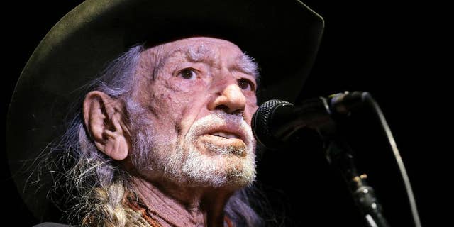 Willie Nelson took gifted face masks and turned them into a charitable endeavor.