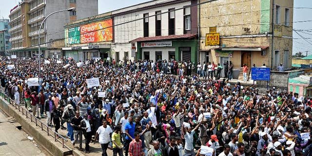 Thousands of Ethiopian opposition activists demonstrate in Addis Ababa on June 2, 2013
