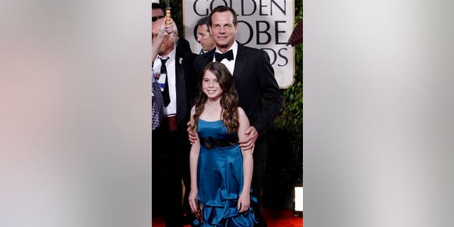 Paxton with his daughter at the 2010 Golden Globe Awards.