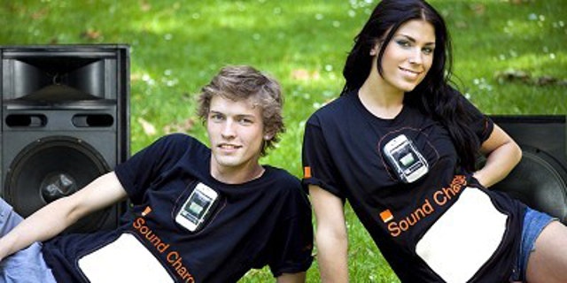 A new experimental t-shirt from mobile phone provider Orange can charge a cell phone.