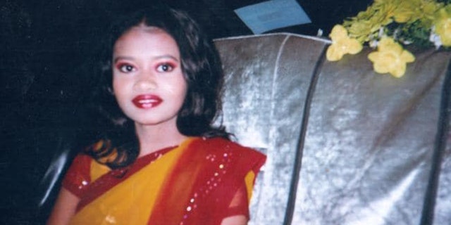 Momena Shoma allegedly yelled "Allahu Akbar" before stabbing Roger Singaravelu in the neck with a kitchen knife.