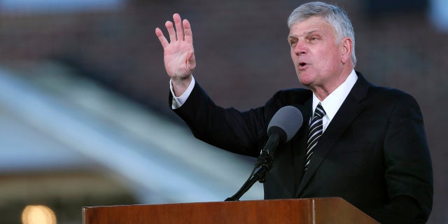 Evangelist Franklin Graham is on a tour throughout California where he is encouraging Christians to vote and help turn the state red ahead of the upcoming primary election.