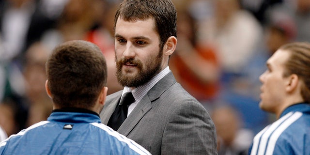 e8d3b3f4-Spurs Timberwolves Basketball