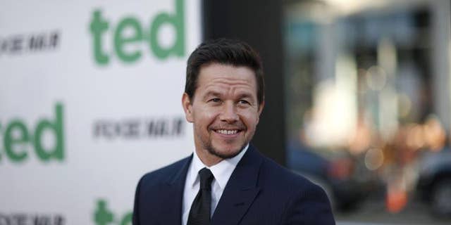 Mark Wahlberg is lending his support to repair a vandalized Vietnam War memorial.