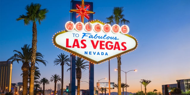 A plus-size blogger doing a photo shoot in a bikini at a Las Vegas hotel says security guards told her to "cover up."