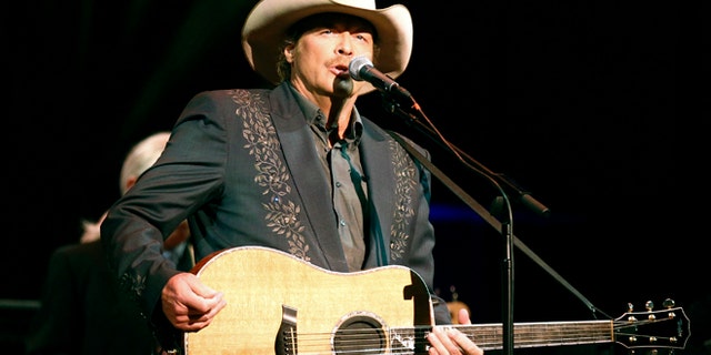Singer Alan Jackson performs during "A Concert for Hope" at the Kennedy Center in Washington September 11, 2011 on the 10th anniversary of the 9/11 attacks.