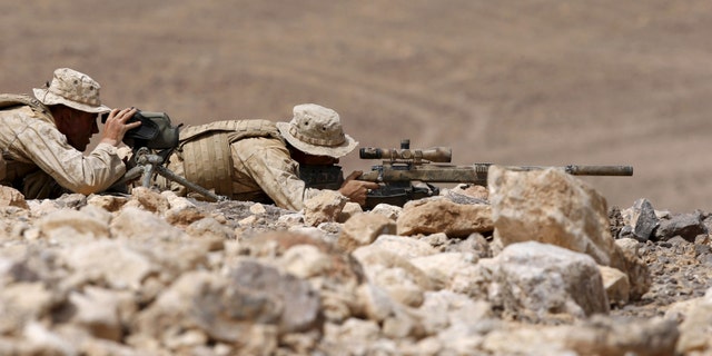 File photo - U.S. soldiers participate in Exercise Eager Lion at the Jordan-Saudi Arabia border, south of Amman May 18, 2015.
