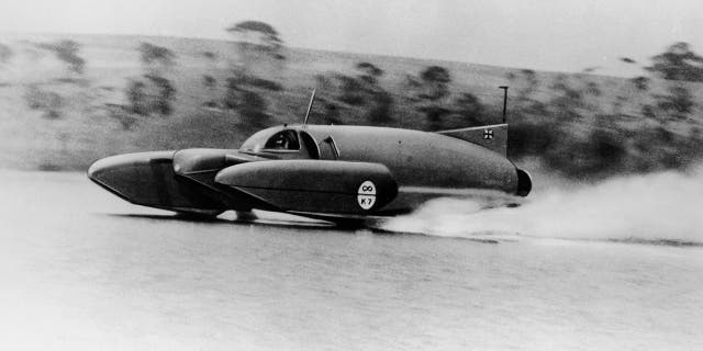 Bluebird K7 on Coniston Water, Cumbria, 1958. Donald Campbell set a new world water speed record of 248.62mph on the 10th November 1958. (Photo by National Motor Museum/Heritage Images/Getty Images)