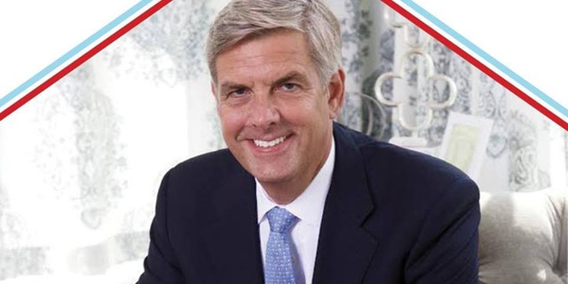 Republican gubernatorial candidate Bob Stefanowski is running on a Trumpian economic policy