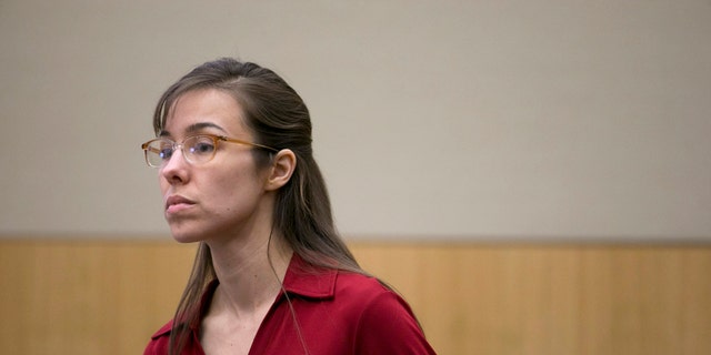 Jodi Arias Trial Ends Week With Courtroom Chase Bizarre Snow White 