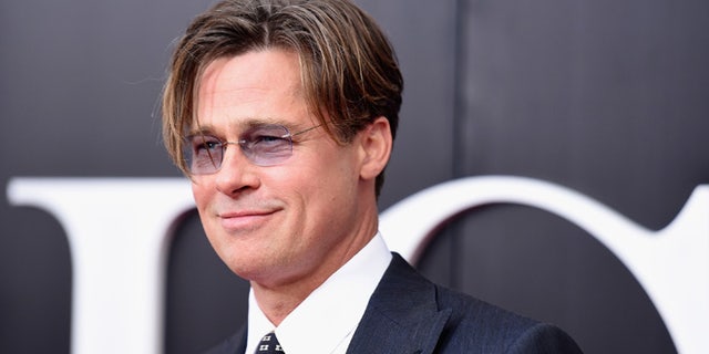 NEW YORK, NY - NOVEMBER 23: Actor Brad Pitt attends the premiere of "The Big Short" at Ziegfeld Theatre on November 23, 2015 in New York City. (Photo by Jamie McCarthy/Getty Images)