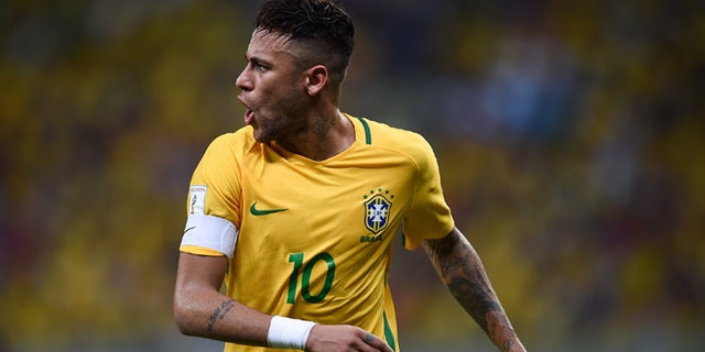 RECIFE, BRAZIL - MARCH 25: Neymar of Brazil reacts during a match between Brazil and Uruguay as part of 2018 FIFA World Cup Russia Qualifiers at Arena Pernanbuco on March 25, 2016 in Recife, Brazil. (Photo by Buda Mendes/Getty Images)