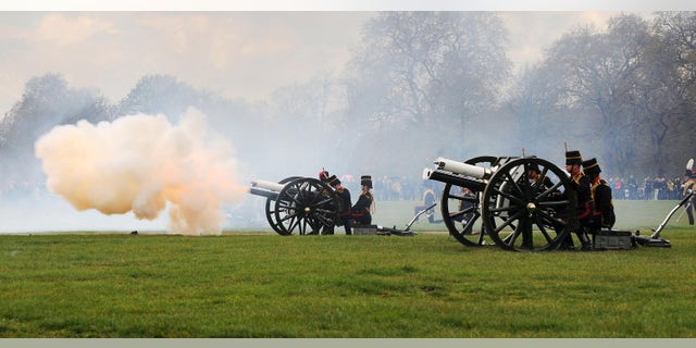 This photo made available by Britain's Ministry of Defence shows the King's Troop Royal Horse Artillery firing a 41 gun salute to mark Queen Elizabeth II's 86th birthday in Hyde Park, London, Saturday April 21, 2012. (AP Photo/Ministry of Defence/RLC, Sergeant Steven Hughes)