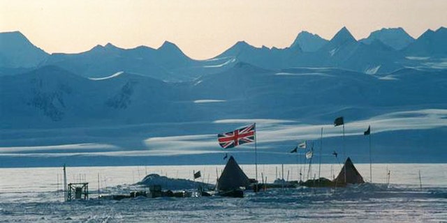 Pencarian kehidupan di danau Antartika yang terkubur dibatalkan
