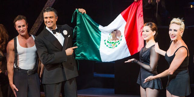 R. Lowe, Jaime Camil, Bianca Marroquin and Amra Faye Wright at the curtain call on July 11, 2016.