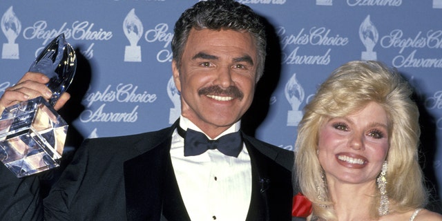 Burt Reynolds' ex-wife Loni Anderson and son honor actor with 'intimate ...