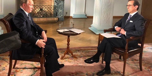 Fox News host Chris Wallace received praise for a recent interview with Russian President Vladimir Putin.