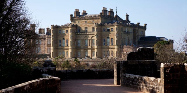 Culzean Castle by Maybole, South Ayrshire.
Picture Credit : Paul Tomkins / VisitScotland / Scottish Viewpoint
Tel: +44 (0) 131 622 7174
E-Mail : info@scottishviewpoint.com
Web: www.scottishviewpoint.com
This photograph cannot be used without prior permission from Scottish Viewpoint.