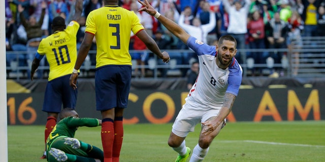 United States' Clint Dempsey , right, celebrates after his teammate Gyasi Zardes scoried against Ecuador during a Copa America Centenario quarterfinal soccer match, Thursday, June 16, 2016 at CenturyLink Field in Seattle. (AP Photo/Ted S. Warren)