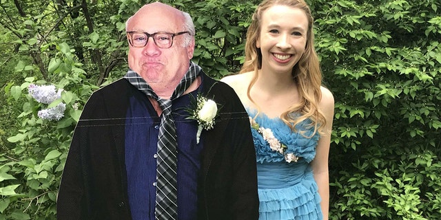 The Pennsylvania teen brought a cutout of the iconic actor to her big dance.