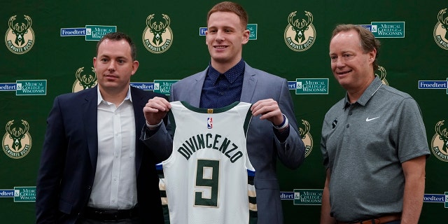 Milwaukee Bucks rookie Donte DiVincenzo showed how much he really has in his bank account.