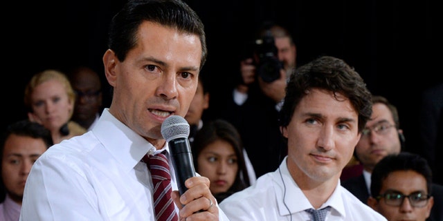 Mexico's President Enrique Pena Nieto and Canada's Prime Minister Justin Trudeau on June 28, 2016 in Ottawa.