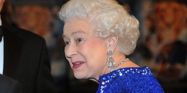 A pair of underwear that reportedly belonged to Queen Elizabeth II is set to wrangle about $9,000 in a Florida auction.