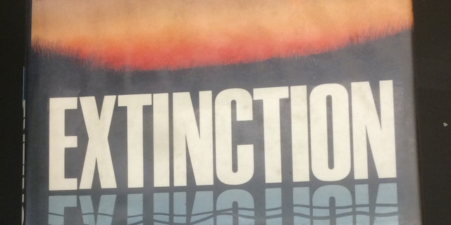 The cover of Paul Ehrlich "Extinction"