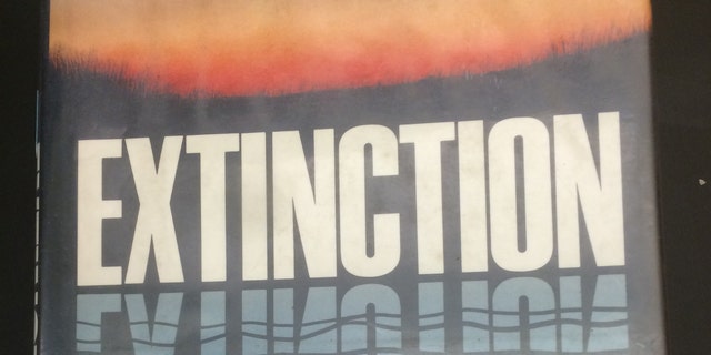 The cover of Paul Ehrlich "Extinction"