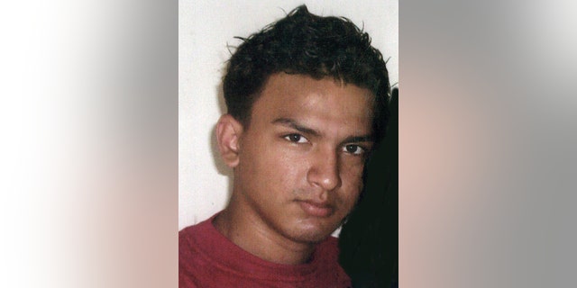 Foto sin fecha provista por el FBI donde se ve a Juan Elías García, uno de los fugitivos más bucardos por la agencia de investigación. El hombre de origen nicaragüense, acusado de matar a su novia de 19 años y su hijo bebé, fue arrestado cerca de la embajada de EEUU en Managua, Nicaragua, el 27 de marzo de 2014. (AP Photo/FBI)