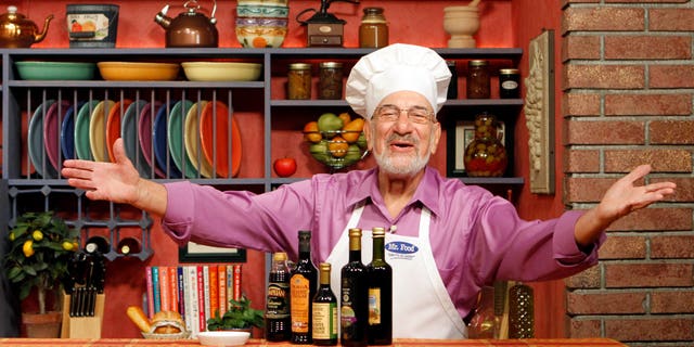 In this photo taken Thursday, Oct. 14, 2010, Art Ginsburg, known as Mr. Food, is shown during TV rehearsal in Fort Lauderdale, Fla. Art Ginsburg has spent the past 30 years quietly turning himself into an unlikely food celebrity. (AP Photo/Alan Diaz)