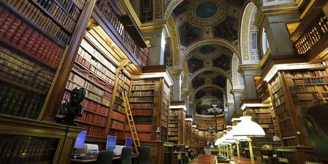 A photo taken on November 3, 2012 shows the library of the French National Assembly in Paris. The National Assembly is the lower house of the bicameral Parliament of France. The upper house is the Senate. AFP PHOTO / FRANCOIS GUILLOT