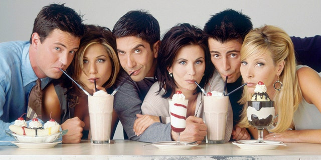 From left, Matthew Perry as Chandler Bing, Jennifer Aniston as Rachel Green, David Schwimmer as Ross Geller, Courtney Cox as Monica Geller, Matt LeBlanc as Joey Tribbiani, and Lisa Kudrow as Phoebe Buffay in the '90s comedy series, 'Friends.'