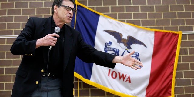 824110c9-GOP 2016 Perry Iowa