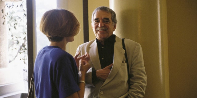 Gabriel Garcia Marquez and Pilar Miro in the Circle of Fine Arts (Madrid)  (Photo by JMN/Cover/Getty Images)