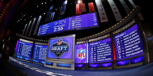NEW YORK, NY - MAY 08: A general view of the draft stage after the first round of the 2014 NFL Draft at Radio City Music Hall on May 8, 2014 in New York City. (Photo by Elsa/Getty Images)