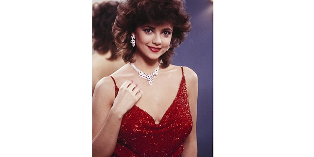 Dynasty Actress Emma Samms Gives Update On Paralysis From Bell S Palsy Fox News