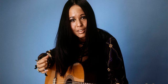 UNSPECIFIED - JANUARY 01: Photo of Yvonne ELLIMAN (Photo by David Redfern/Redferns)