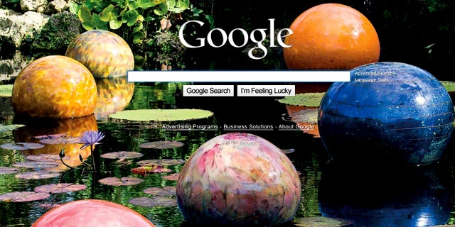 Google briefly altered its homepage Thursday to include colorful background images -- and drew gripes from users who preferred the simpler layout.