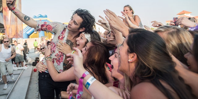 The 1975 - HangOut Music Fest 5/16/2014 - Gulf Shores AL - photo © Dave Vann 2014