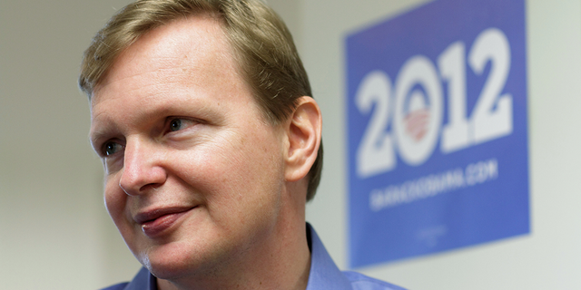 Campaign manager Jim Messina speaks with the media at President Barack Obama's campaign headquarters in Chicago May 12, 2011.