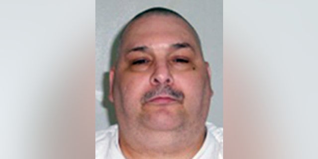 This combination of undated photos provided by the Arkansas Department of Correction shows death-row inmates Jack Harold Jones Jr., left, and Marcel Williams. Both men are scheduled for execution on April 24, 2017. (Arkansas Department of Correction via AP)