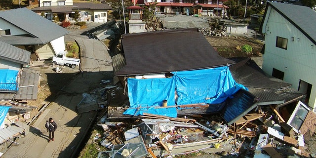 Dozens of villagers flee aftershocks from Japan earthquake | Fox News