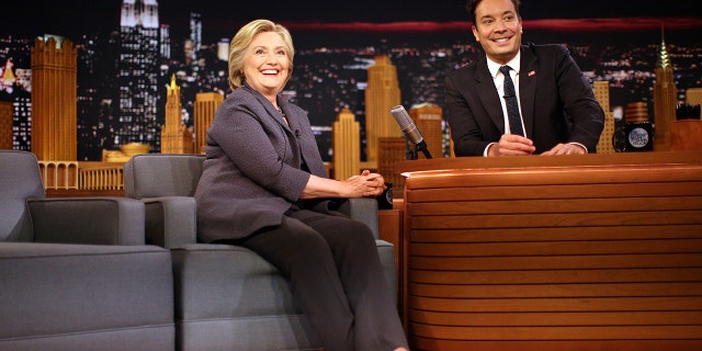 Democratic nominee Hillary Clinton's attends the taping of "The Tonight Show" with Jimmy Fallon in New York, U.S., September 16, 2016. REUTERS/Carlos Barria - S1BEUBRSZRAA