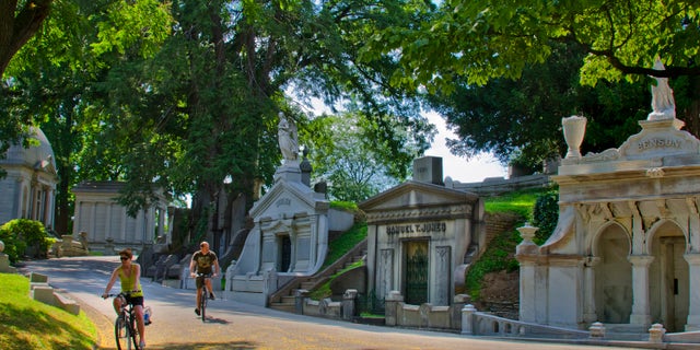 Laurel Hill Cemetery does not conform to the typical ÒspookyÓ graveyard stereotype. Thanks to its green landscape, breathtaking views and beautiful sculptures and architectureÑand interesting residentsÑitÕs a popular spot for history buffs, picnickers, joggers, bikers and dog walkers. Visitors can enjoy free self-guided or cell phone tours, or join special events such as the GravediggersÕ Ball