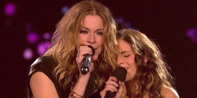 LeAnn Rimes performs with Carly Rose Sonenclar on "The X Factor."
