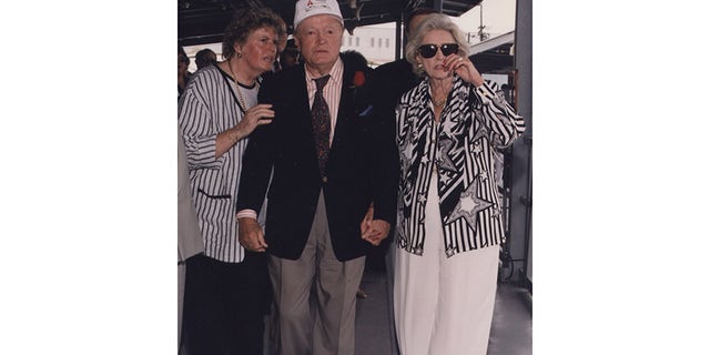 Linda Hope (left) with her parents.
