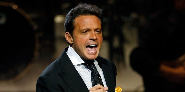 LAS VEGAS - SEPTEMBER 15:  Singer Luis Miguel performs during the first of four sold-out shows at The Colosseum at Caesars Palace September 15, 2010 in Las Vegas, Nevada. Miguel released a self-titled studio album on September 14.  (Photo by Ethan Miller/Getty Images)