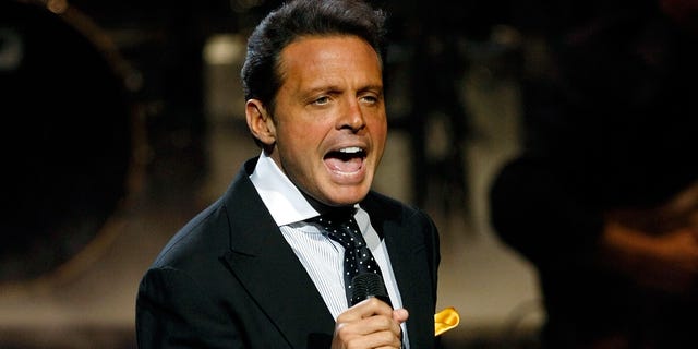 LAS VEGAS - SEPTEMBER 15: Singer Luis Miguel performs during the first of four sold-out shows at The Colosseum at Caesars Palace September 15, 2010 in Las Vegas, Nevada. Miguel released a self-titled studio album on September 14. (Photo by Ethan Miller/Getty Images)